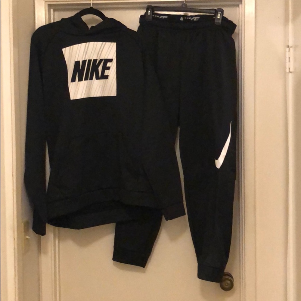 Nike Dry Fit Sweat Suit